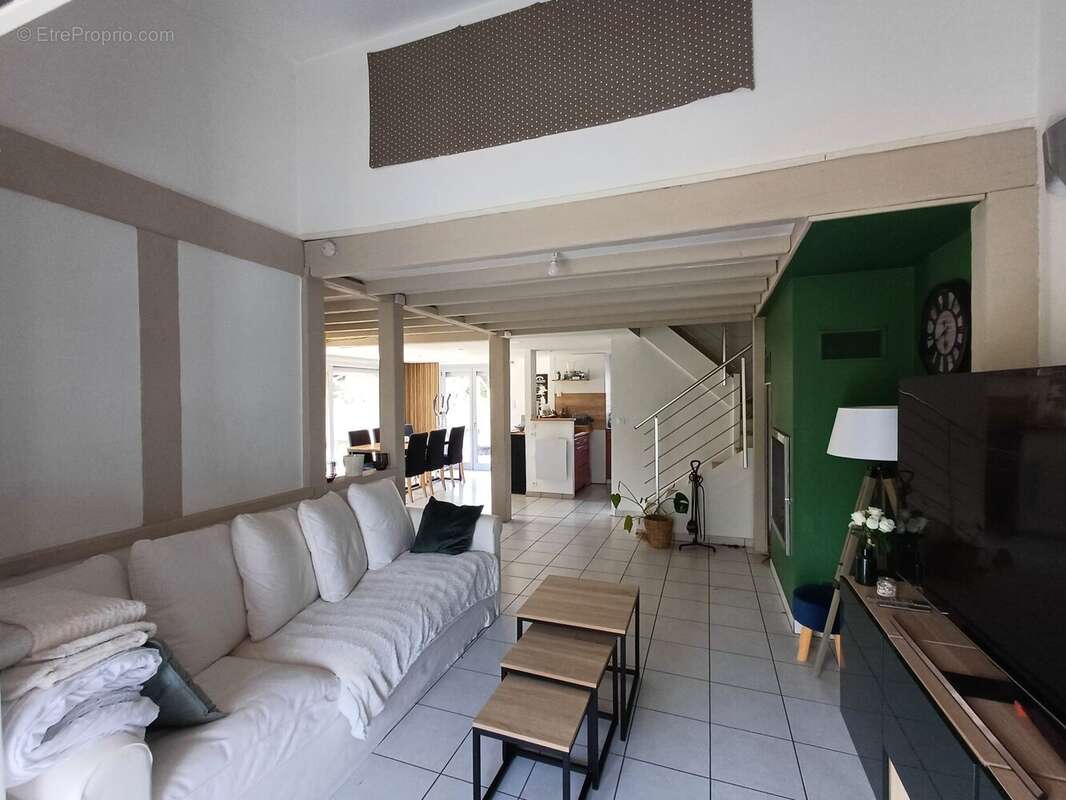 Maison à SAINT-JULIEN-DE-COPPEL