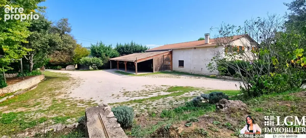 Propriété de caractère 333 m² avec piscine sur 1,6 hectare - photo 14