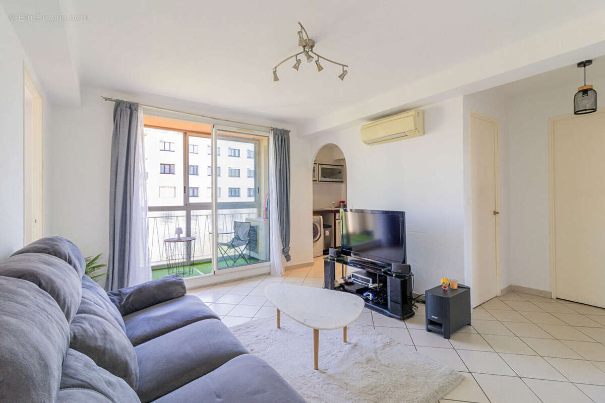 Appartement à MARSEILLE-9E