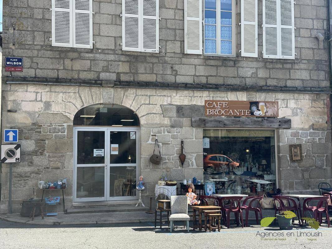 Commerce à SAINT-LEONARD-DE-NOBLAT