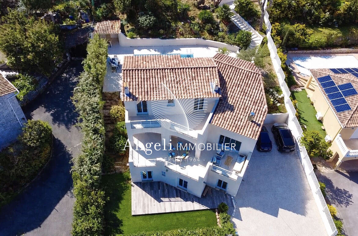 Maison à FREJUS