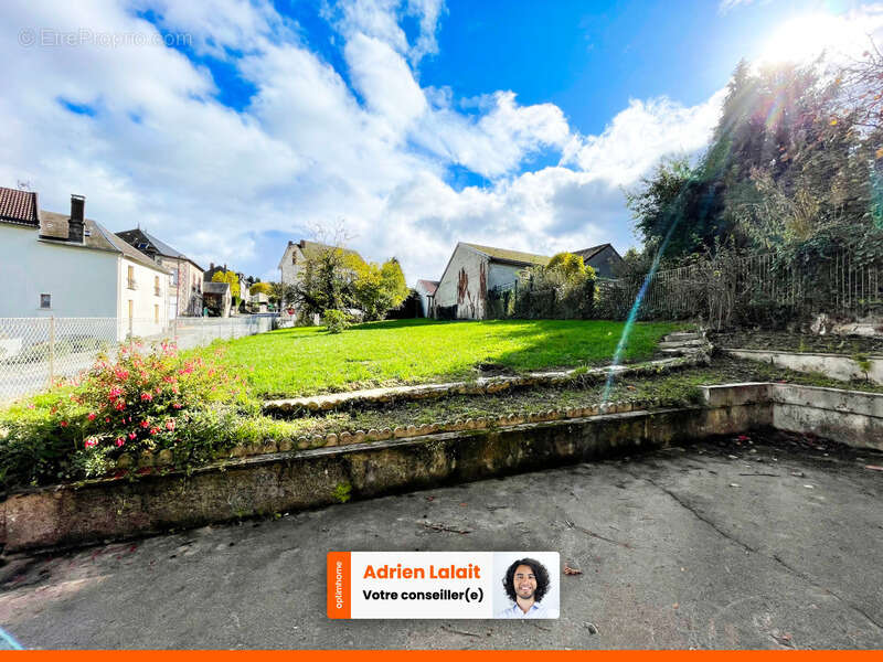 Maison à SAINT-SULPICE-LAURIERE