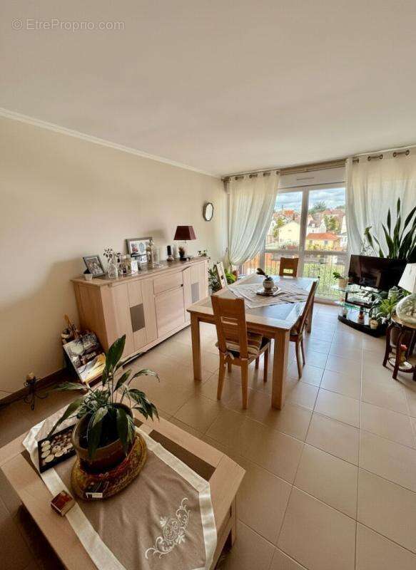 Appartement à ENGHIEN-LES-BAINS