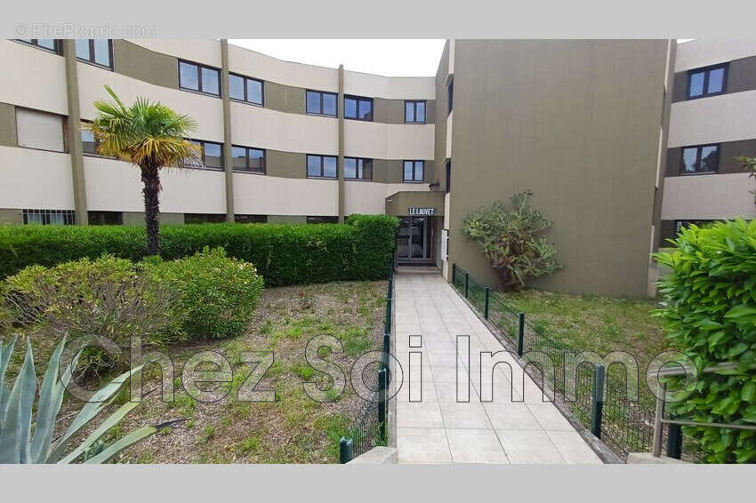 Appartement à VILLENEUVE-LOUBET