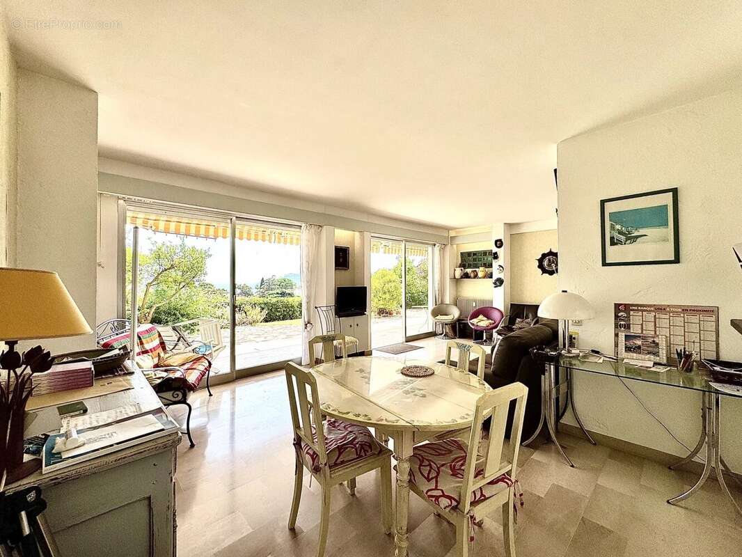 Cannes début de la Croix des gardes-rez de jardin vue mer - photo 4