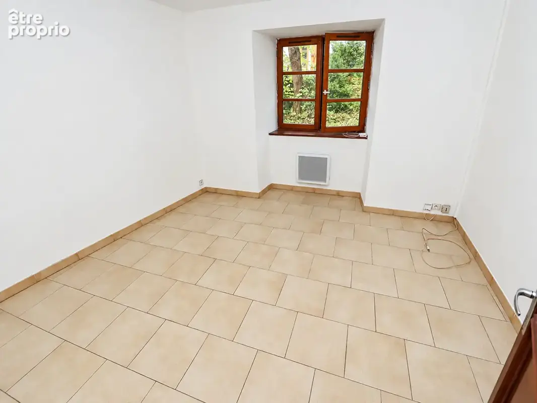 Ensemble immobilier de 3 maisons - Environ 253 m² habitables - 7 chambres - Terrain arboré de 2 790 m²  - 3 garages - Toitures r - photo 16