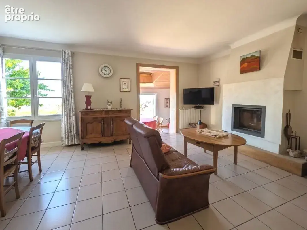 Maison 4 chambres, 140m², bourg de la Varenne, Orée d'Anjou (49270) - photo 2