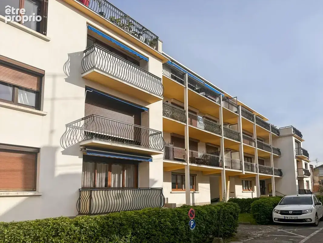 Valence -  t4 traversant avec terrasse de 20 m², garage et cave - photo 11