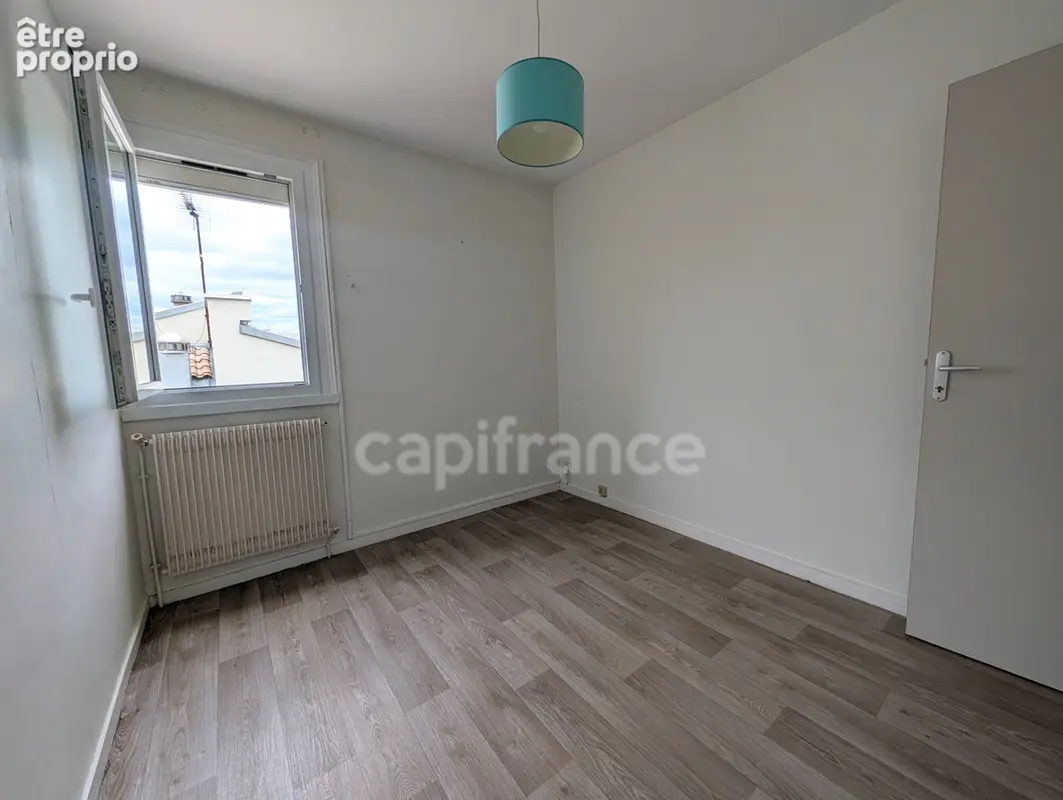 Appartement T2 (33) - Vue sur les toits - BORDEAUX SAINT-AUGUSTIN - photo 6