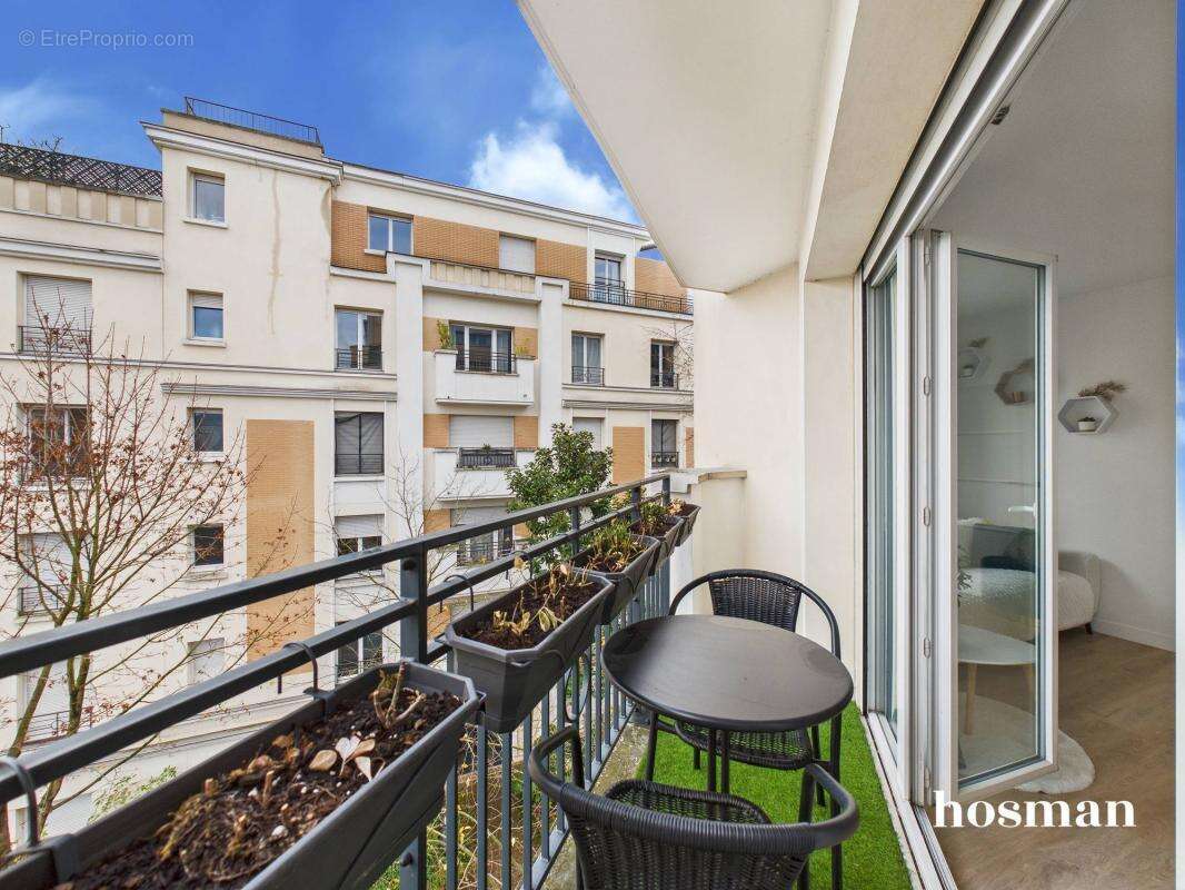 Appartement à CHARENTON-LE-PONT