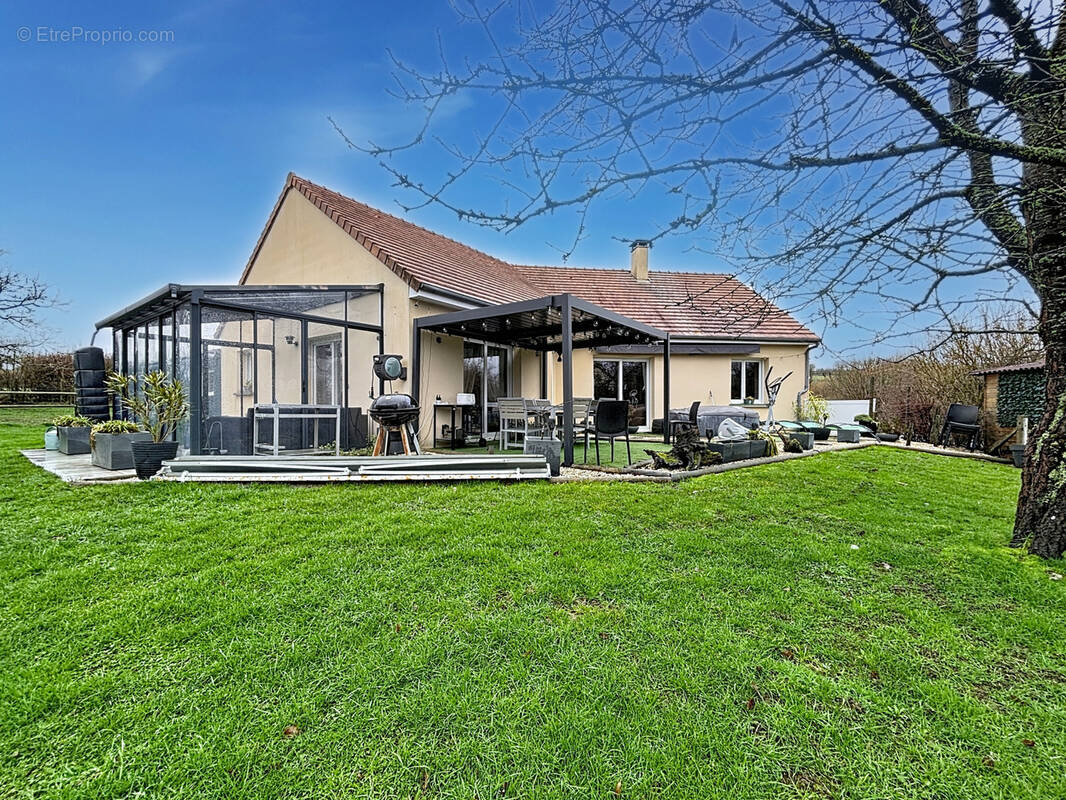 Maison à VILLERS-BOCAGE