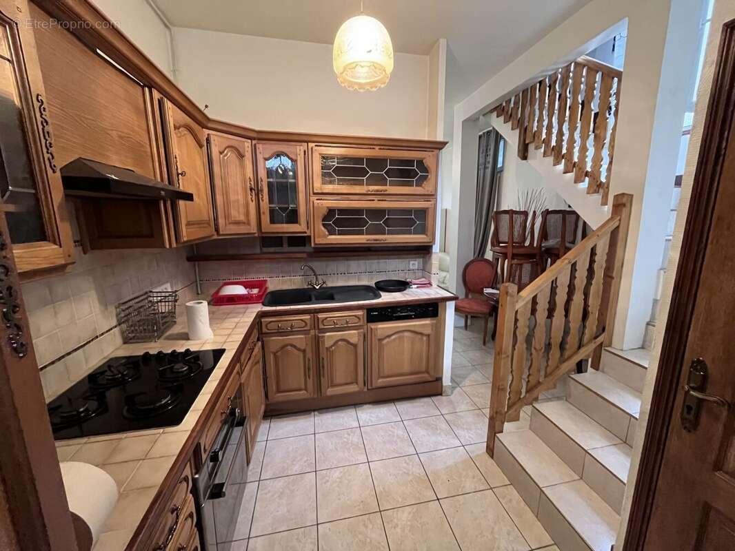 Commerce à BAGNOLET