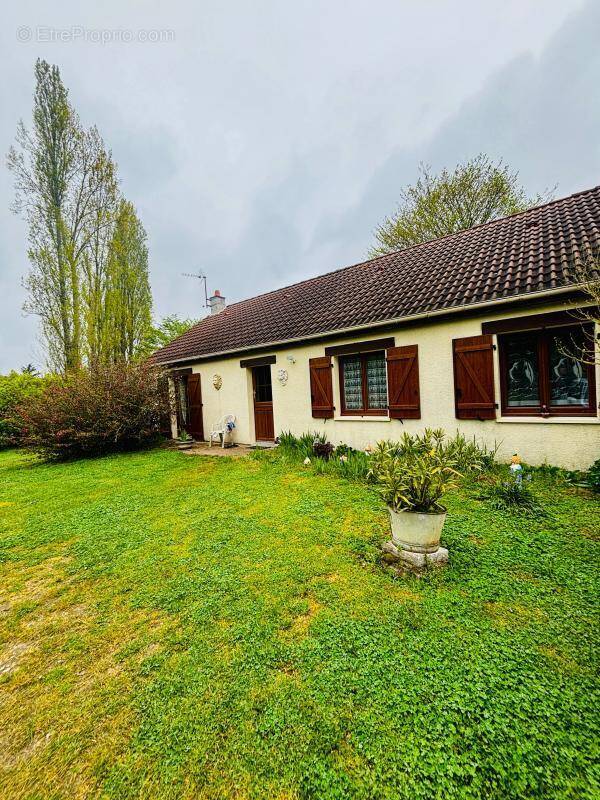 Maison à SELLES-SUR-CHER