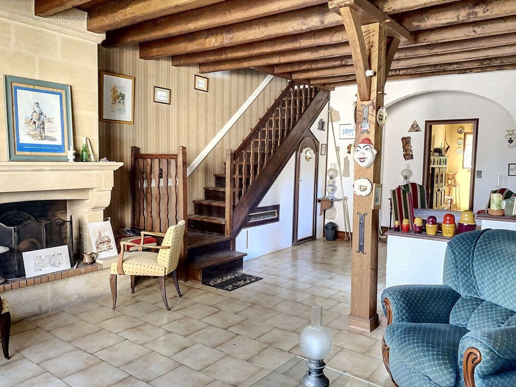 Dordogne maison de bourg en pierre avec terrain - photo 11