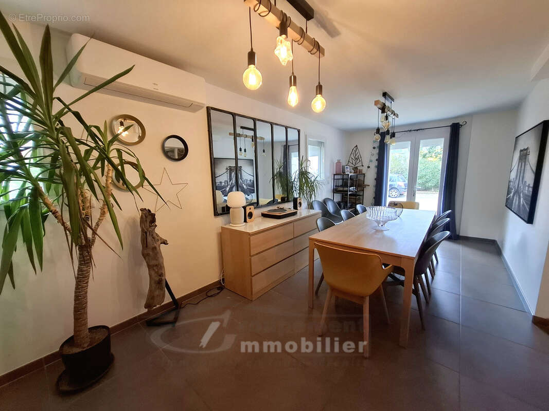 Maison à ROMANS-SUR-ISERE