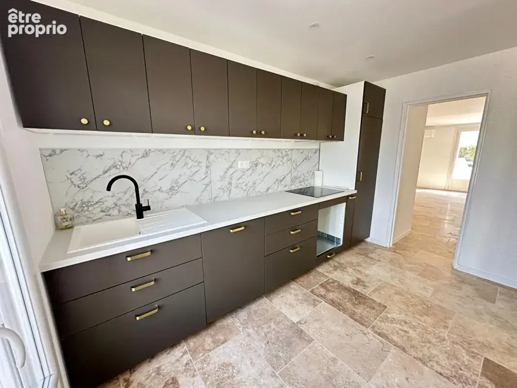 Miramas maison T4 de plain-pied entièrement rénové - photo 8