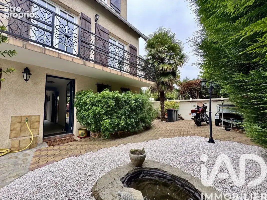 Photo 1 - Maison à VIRY-CHATILLON