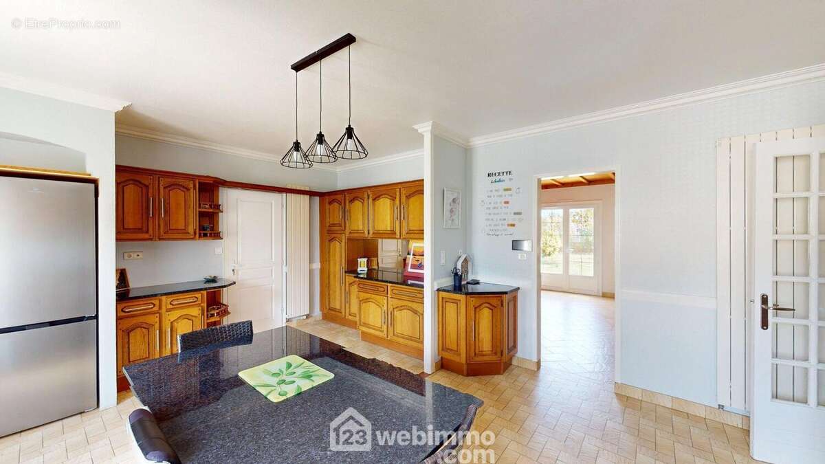 Cuisine - Maison à TALMONT-SAINT-HILAIRE