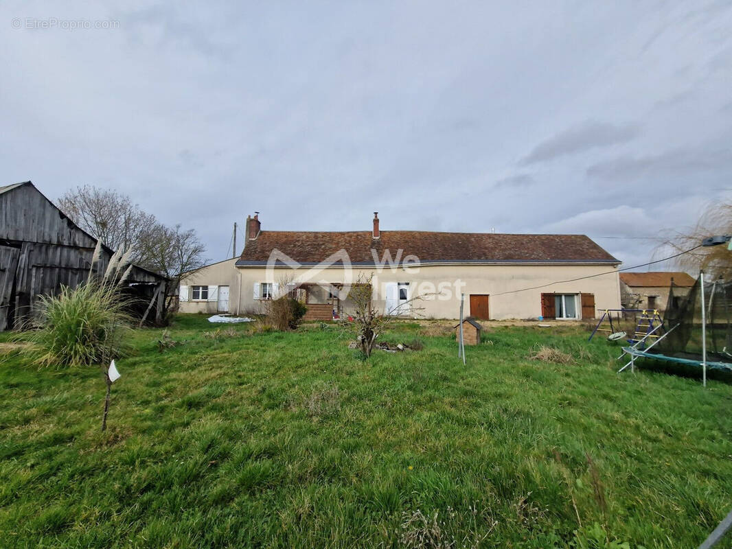 Maison à MEIGNE-LE-VICOMTE