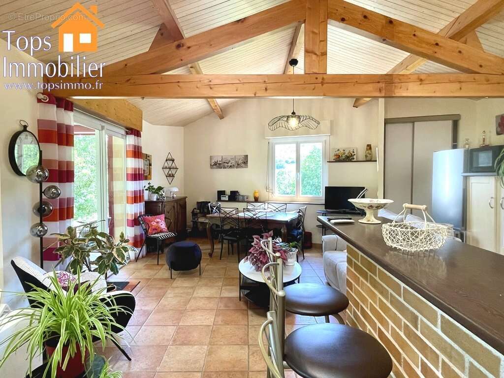 Maison à MONTEILS