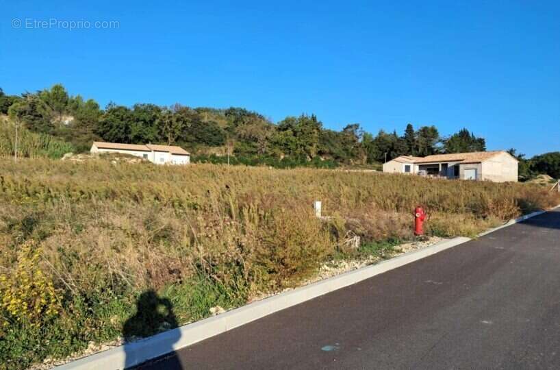 Terrain 500 m² à Bourg-Saint-Andeol  - photo 4