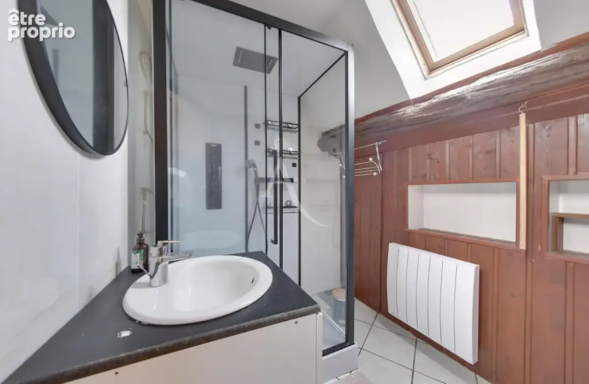 Logement OZOIR LA FERRIERE ! De beaux volumes ! - photo 7