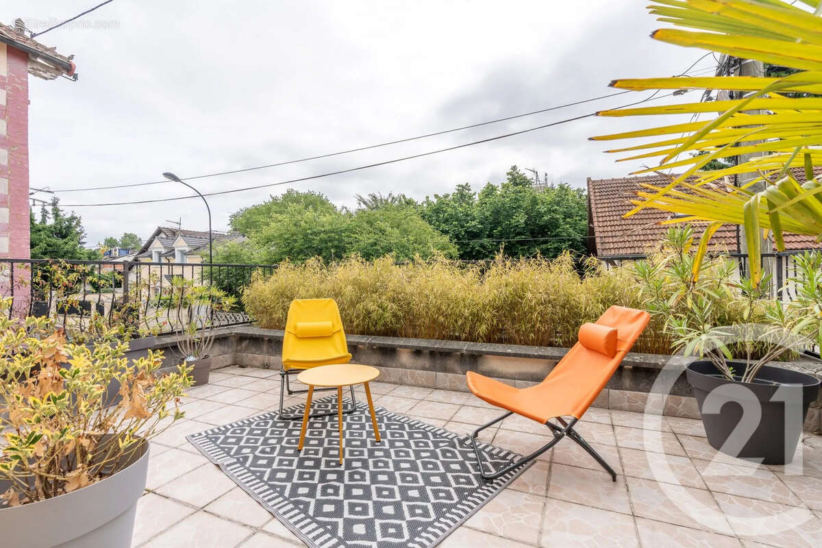 Maison à CHAMPIGNY-SUR-MARNE