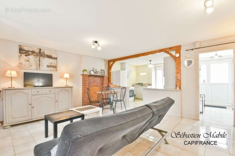 Maison à ROZ-SUR-COUESNON