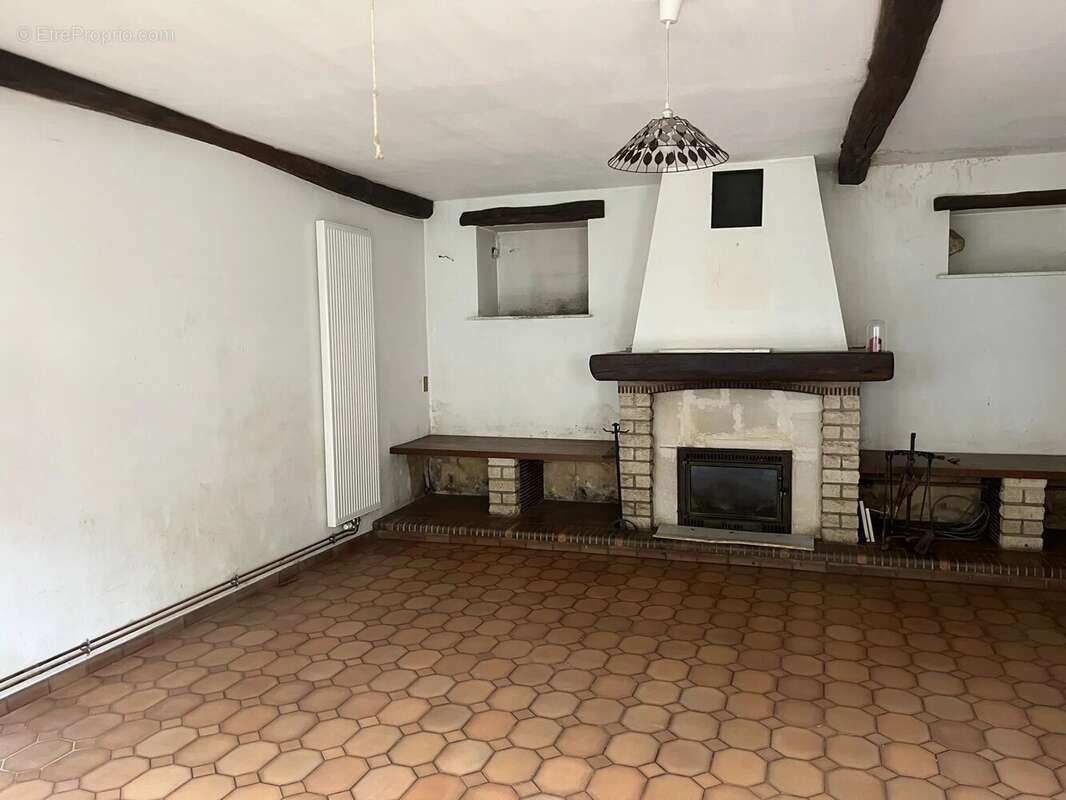 Appartement à ARCES-DILO