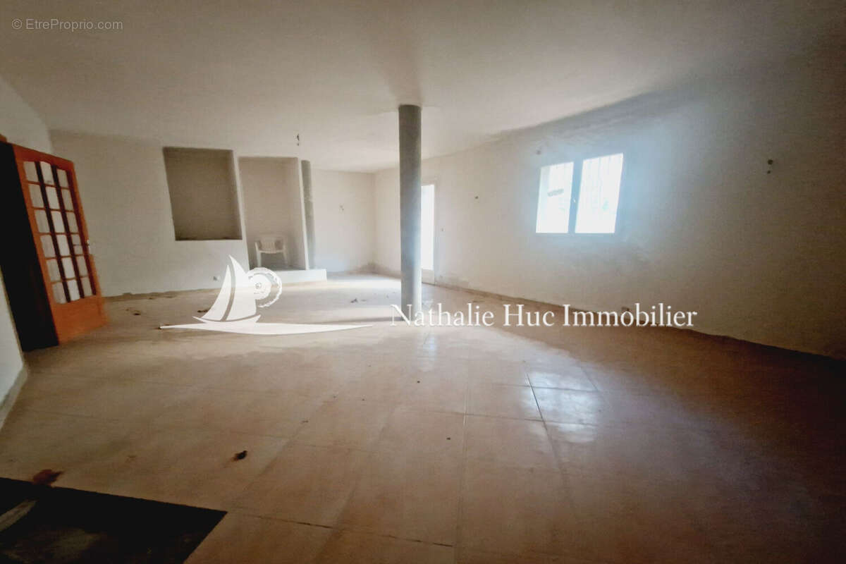 Maison 300 m² à Amelie-Les-Bains-Palalda  - photo 2