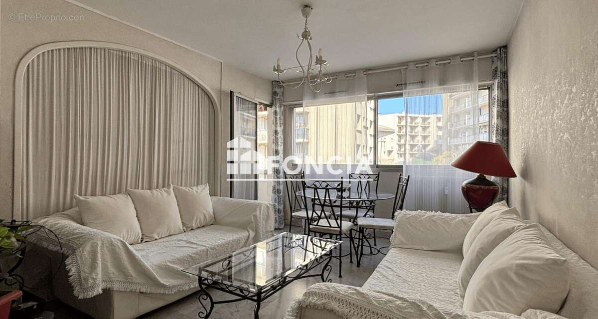 Appartement à MARSEILLE-13E