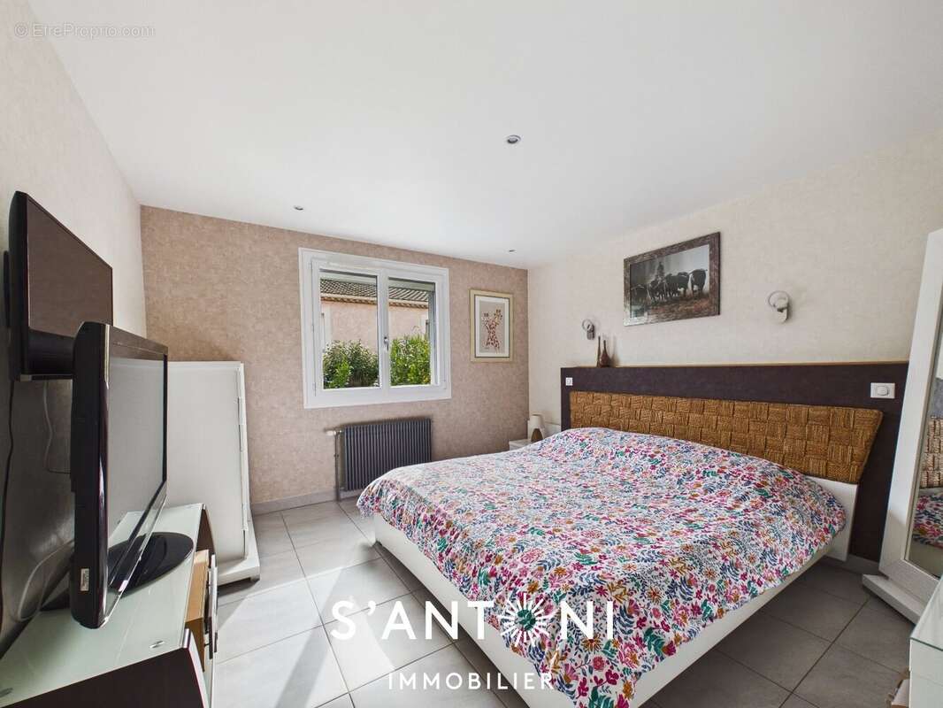 BEZIERS- VILLA T5 plain pied garage - photo 6