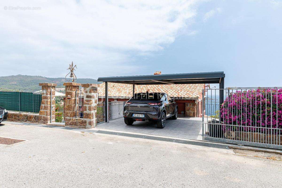 Maison à SAINT-RAPHAEL