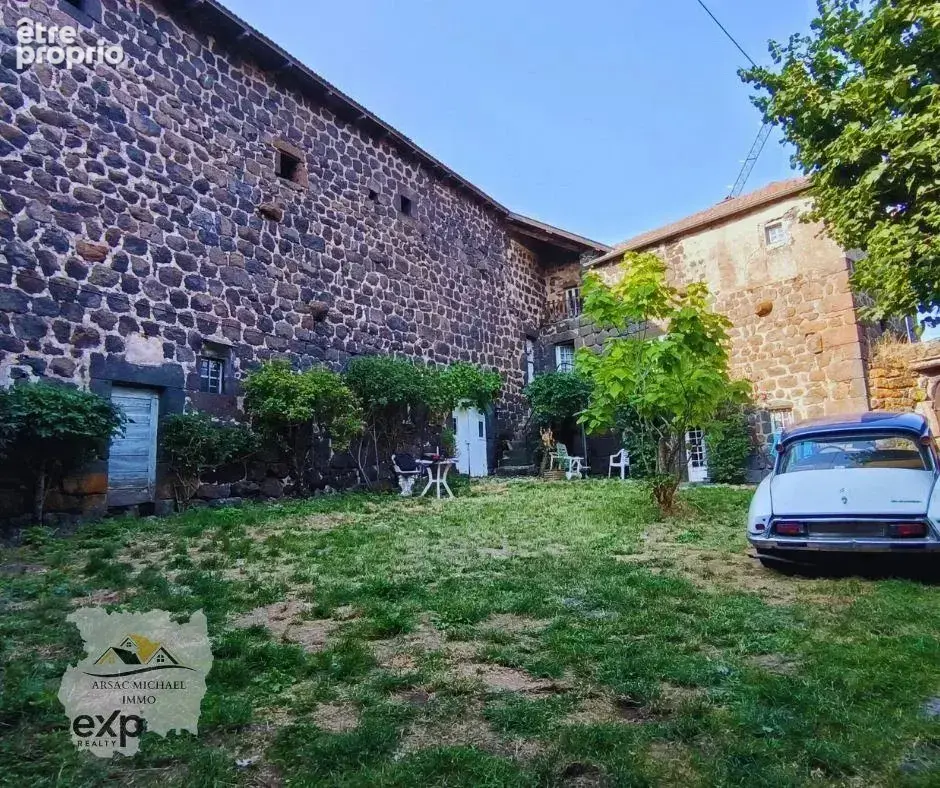Maison 556 m² à Cayres  - photo 2