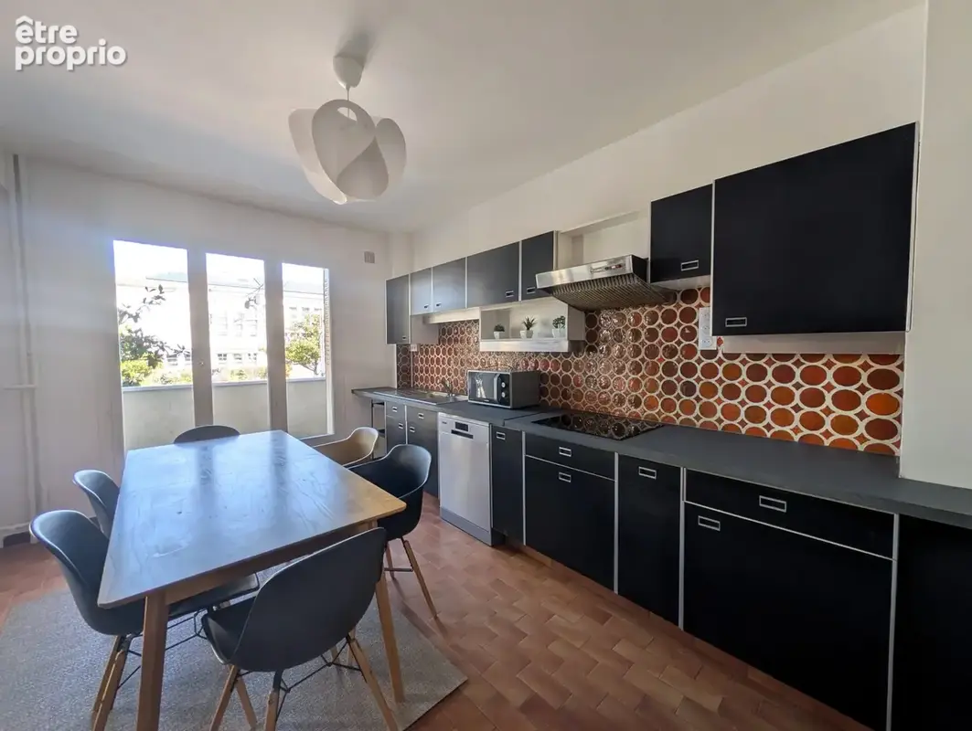 Appartement 134 m² à Bron  - photo 4