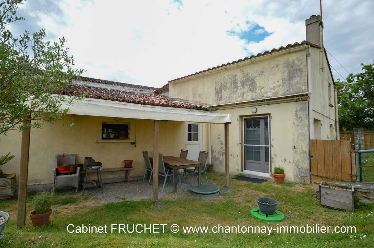 Maison à MOUCHAMPS
