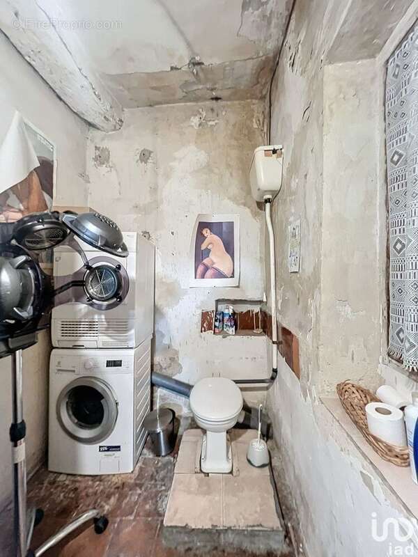 Photo 5 - Commerce à LAMBESC