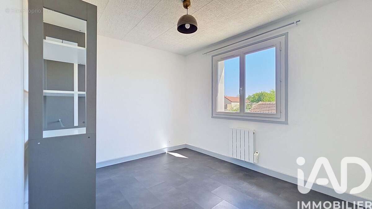 Photo 4 - Appartement à YZEURE