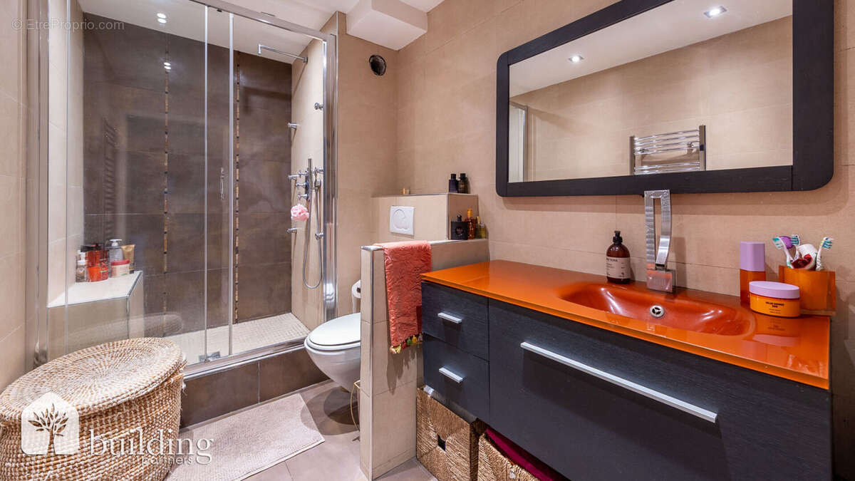 Levallois-Perret Greffulhe - Appartement familial 5 pièces avec terrasse et balcon de 120 m² - photo 13