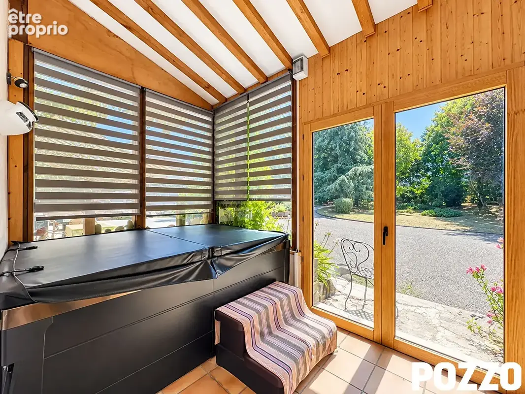 À VENDRE - Maison dans le bourg de Bréhal de 255m² au calme avec parc arboré - photo 7