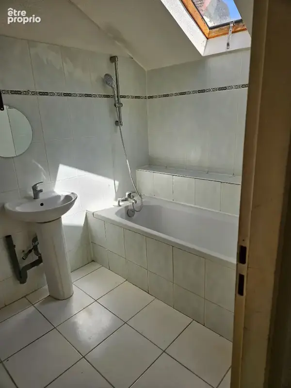 Appartement  T 2 Mansardé avec parking privatif 41 m2 - photo 4