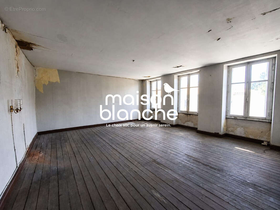 Maison 101 m² à Geay  - photo 7
