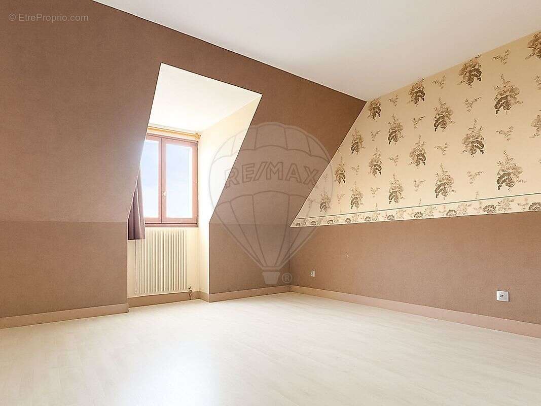 Maison à MORTEFONTAINE