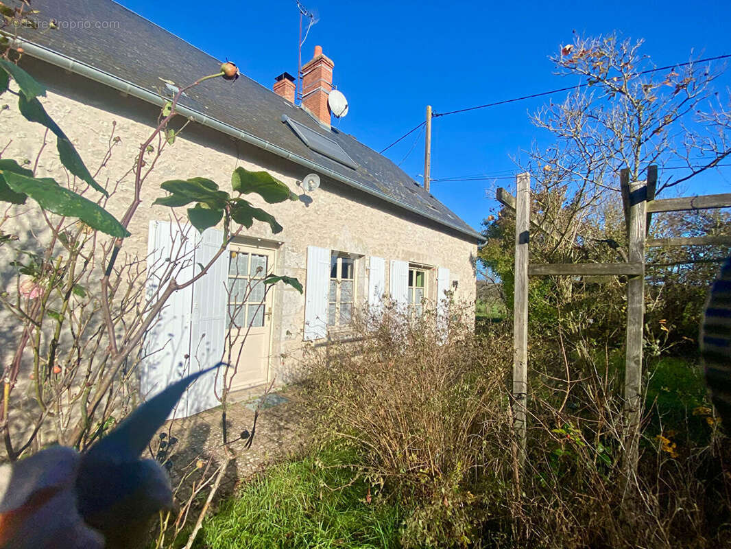 Maison à CONTRES
