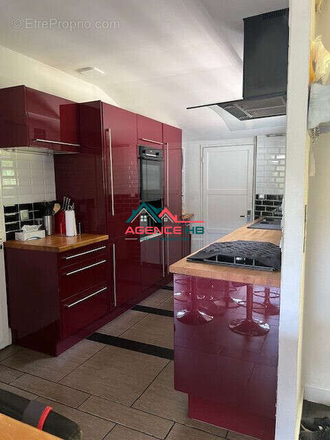 Maison à MERU