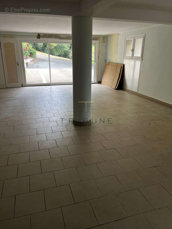 Villa avec vue sur un grand terrain - photo 19