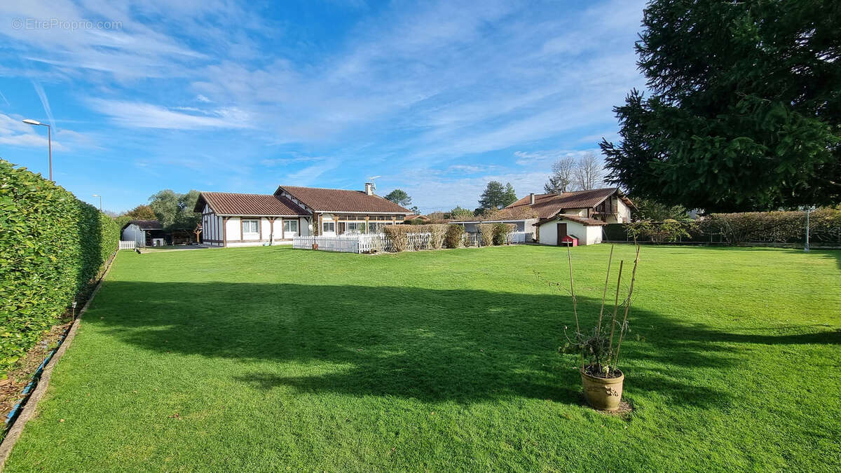 Maison à LIT-ET-MIXE