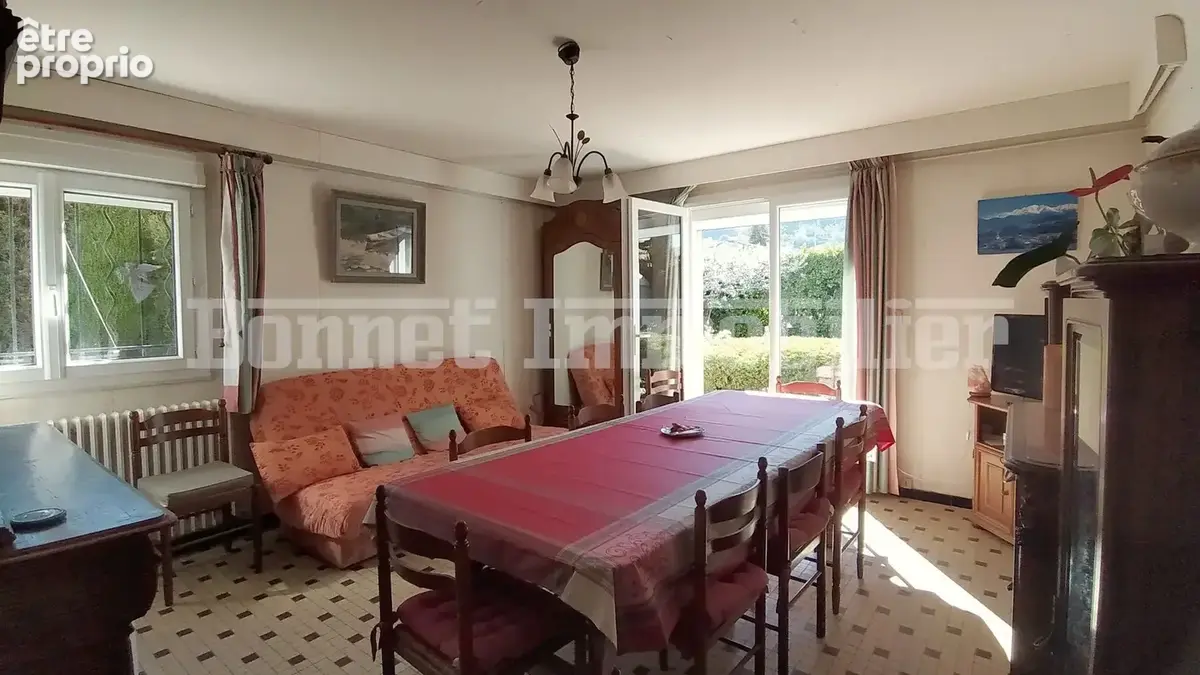 À vendre   nyons   grande villa de 1960   200m2   6 chambres   terrain 603m2 - photo 2