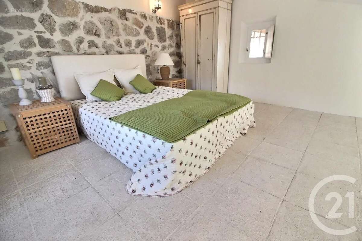 Maison à LE BAR-SUR-LOUP