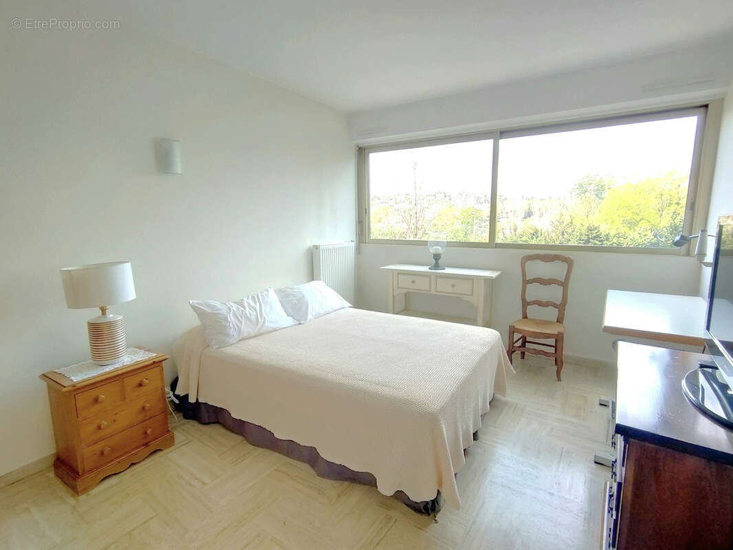 Appartement à MANDELIEU-LA-NAPOULE